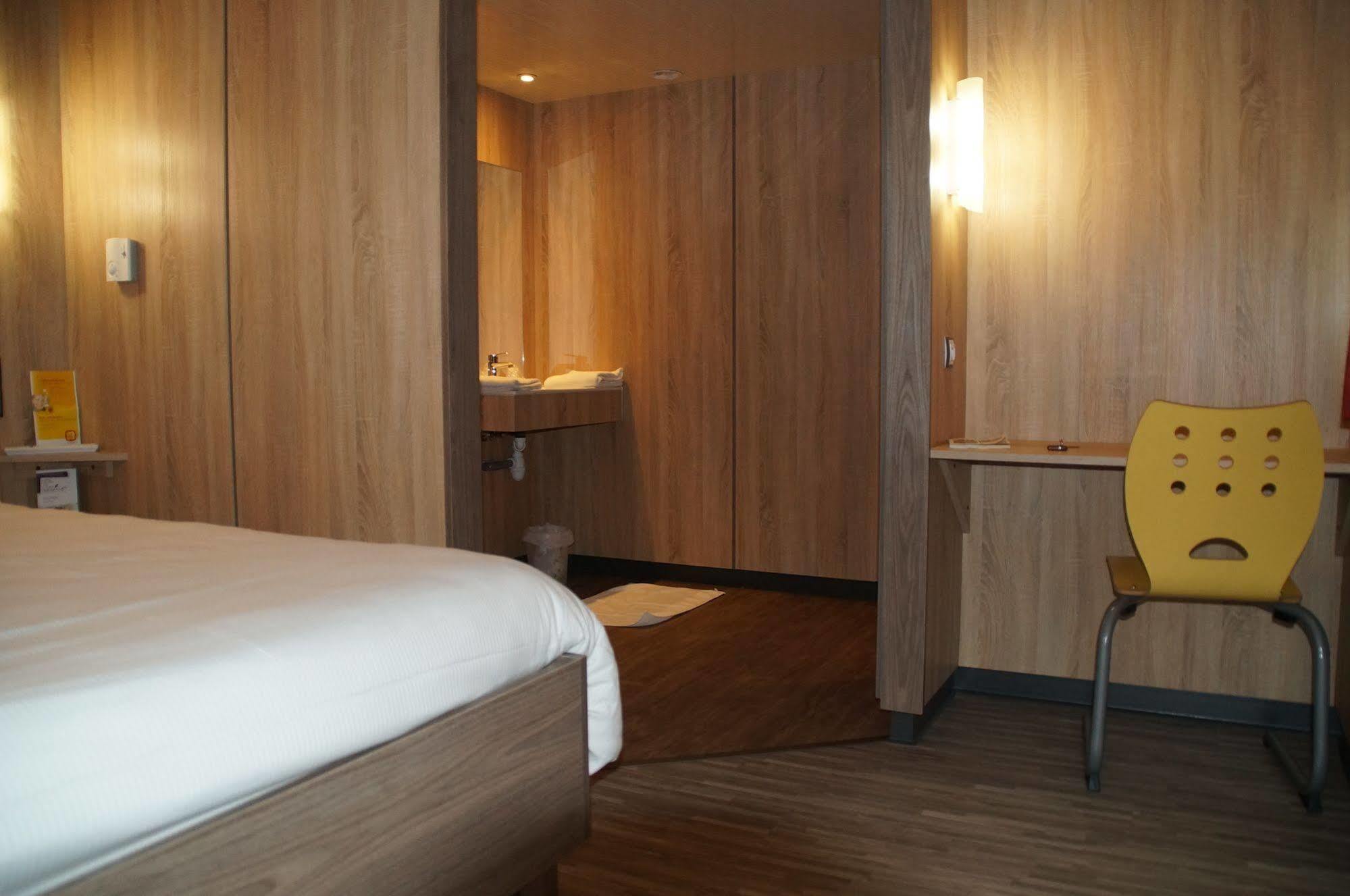 The Originals Access Aeroport, Hotel Aurillac Eksteriør billede